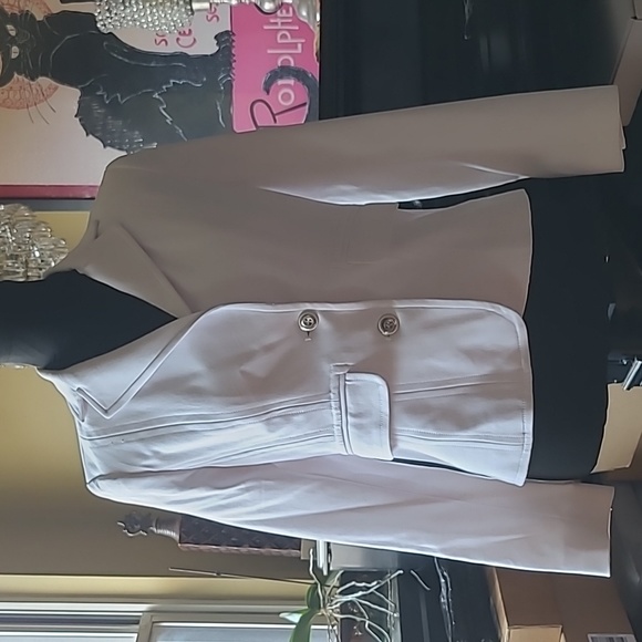 White Two Button Blazer - Picture 5 of 10